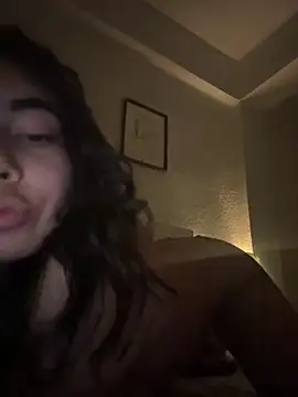 Snapshot of Wailsaa_sdf chatting on December 16, 9:02 am Wailsaa sdf online show from December 16, 9:02 am