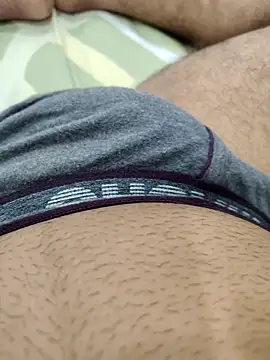 johny044 online show from April 5, 8:37 pm