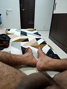 johny044 online show from May 12, 8:26 pm