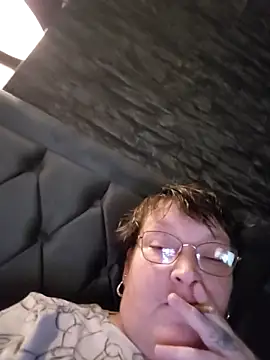 Snapshot of wigangal41 chatting on December 16, 7:51 pm wigangal41 online show from December 16, 7:51 pm