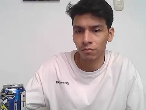 Patrick3 5556 online show from December 16, 8:35 pm