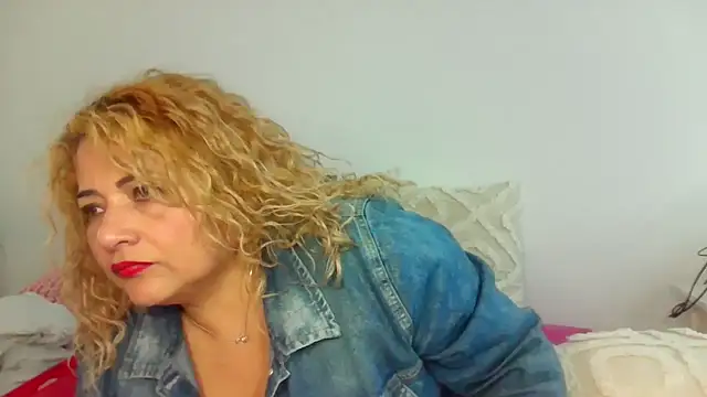 mariajosebarrazaa online show from March 9, 4:10 pm