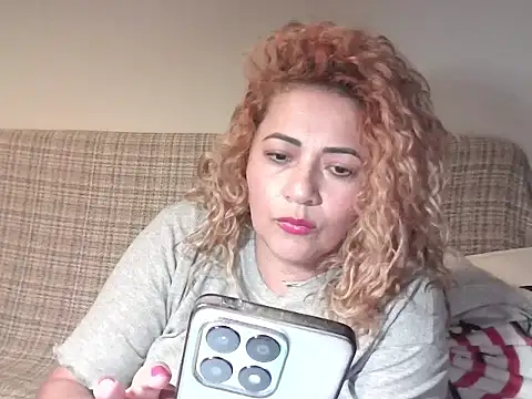 mariajosebarrazaa online show from January 18, 7:50 pm