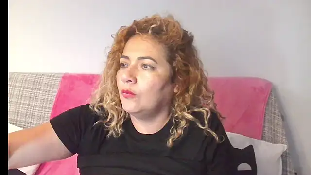 mariajosebarrazaa online show from February 10, 9:25 pm