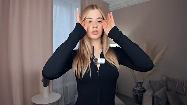 Snapshot of country_fox chatting on February 25, 12:05 pm country fox online show from February 25, 12:05 pm