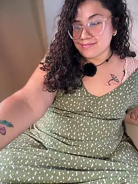 VanesssaMilf  online show from May 29, 6:25 pm