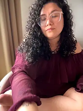 VanesssaMilf  online show from April 21, 8:48 pm