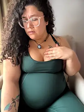 VanesssaMilf  online show from April 10, 4:03 pm