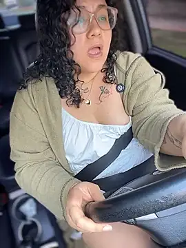 VanesssaMilf  online show from January 8, 8:15 pm