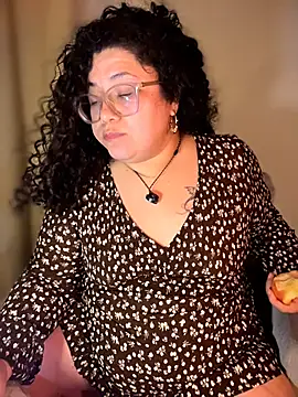 VanesssaMilf  online show from February 14, 11:16 pm