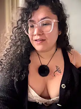 VanesssaMilf  online show from April 14, 12:10 pm