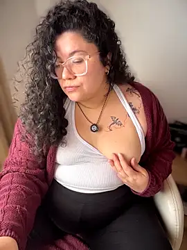 VanesssaMilf  online show from March 12, 2:32 pm