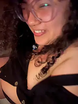 VanesssaMilf  online show from April 23, 12:29 pm