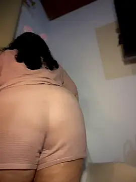 VanesssaMilf  online show from April 6, 2:18 am