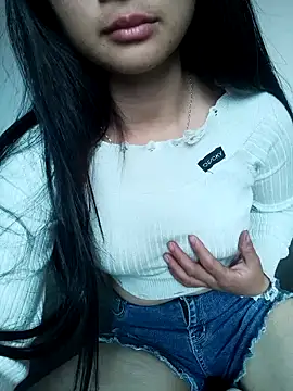 Him MountainGirl online show from December 17, 6:18 am