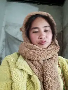 Him MountainGirl online show from January 16, 1:15 pm