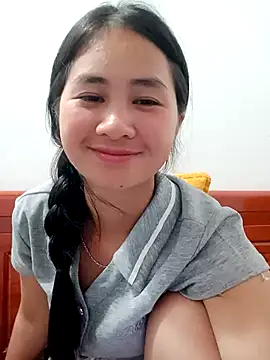 Him MountainGirl online show from April 8, 4:19 pm