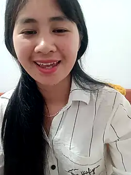 Him MountainGirl online show from April 12, 9:34 am