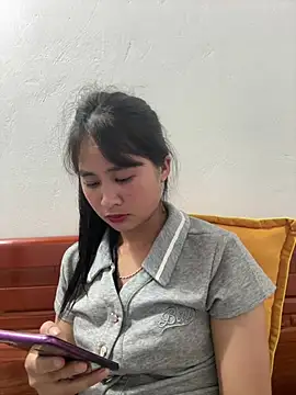 Him MountainGirl online show from March 20, 1:34 pm