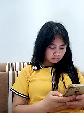 Him MountainGirl online show from April 7, 12:07 pm