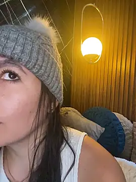 ValentinaEliot online show from April 4, 4:24 pm