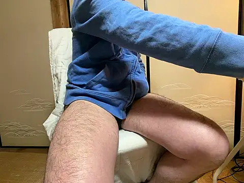 Snapshot of Hirokazu_12 chatting on December 17, 10:42 am Hirokazu 12 online show from December 17, 10:42 am