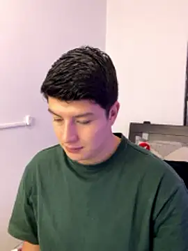 Snapshot of Goldenknight33 chatting on January 10, 3:29 pm Goldenknight33 online show from January 10, 3:29 pm