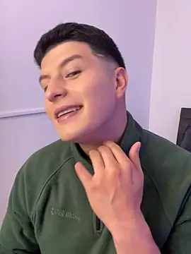 Goldenknight33 online show from March 19, 1:55 pm