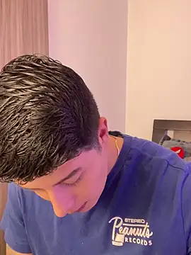 Goldenknight33 online show from March 6, 2:12 pm