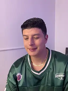 Goldenknight33 online show from March 25, 12:37 pm