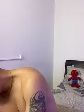 Goldenknight33 online show from April 14, 2:11 pm