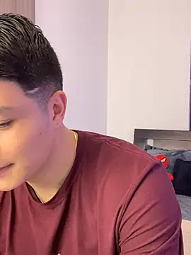 Snapshot of Goldenknight33 chatting on February 16, 8:51 pm Goldenknight33 online show from February 16, 8:51 pm