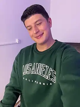 Goldenknight33 online show from March 28, 8:21 pm