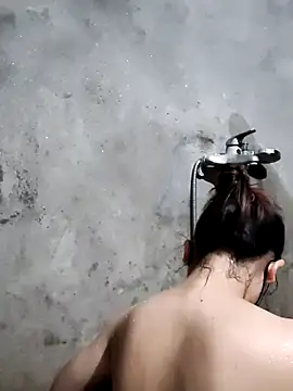 Snapshot of gigo-ulala chatting on December 15, 1:17 pm gigo-ulala online show from December 15, 1:17 pm