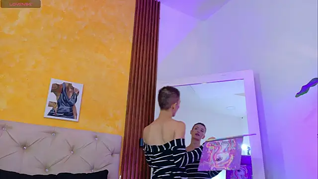 mia collin  online show from February 11, 2:39 pm