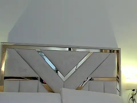 NaomiClay online show from January 7, 11:48 am