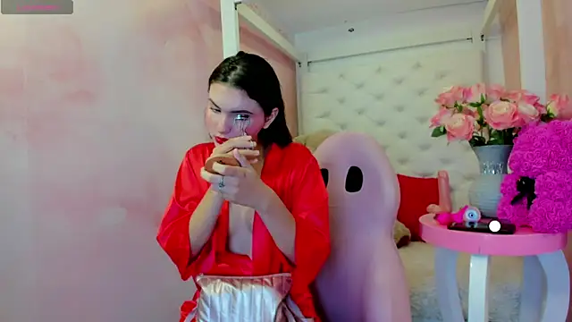 Snapshot of valeriecute18 chatting on January 15, 11:46 am valeriecute18 online show from January 15, 11:46 am