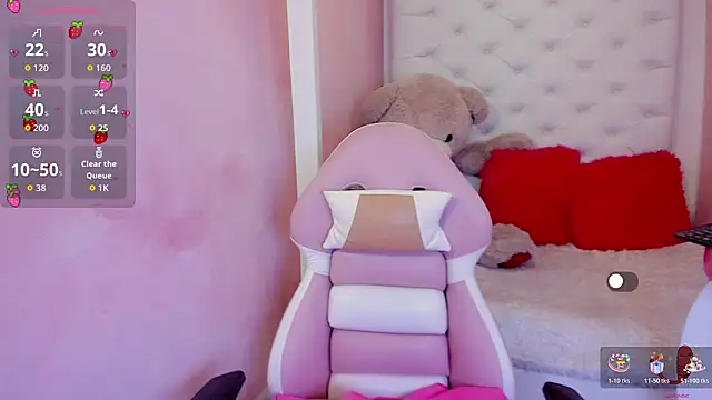 Snapshot of valeriecute18 chatting on February 19, 1:52 pm valeriecute18 online show from February 19, 1:52 pm