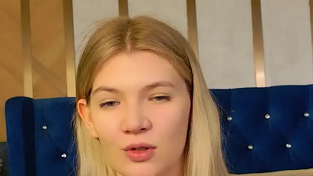 Vivien Hans online show from March 26, 9:02 pm