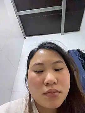 Snapshot of Ly-ly123 chatting on December 15, 10:37 pm Ly-ly123 online show from December 15, 10:37 pm