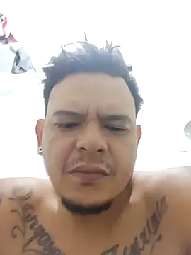 YTupapito1234 online show from May 13, 3:46 am
