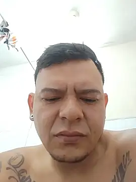 YTupapito1234 online show from June 1, 2:50 pm