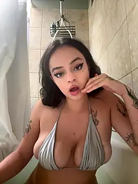 ellrxse online show from December 17, 5:45 am