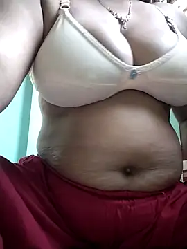 Snapshot of Uma-2 chatting on December 18, 4:28 am Uma-2 online show from December 18, 4:28 am