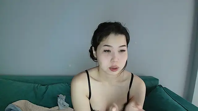 kimyjina online show from May 1, 3:22 am