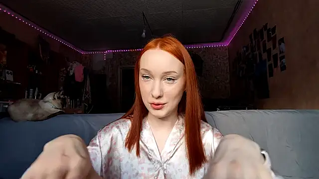 Snapshot of Zicarikwink chatting on December 15, 7:03 am Zicarikwink online show from December 15, 7:03 am