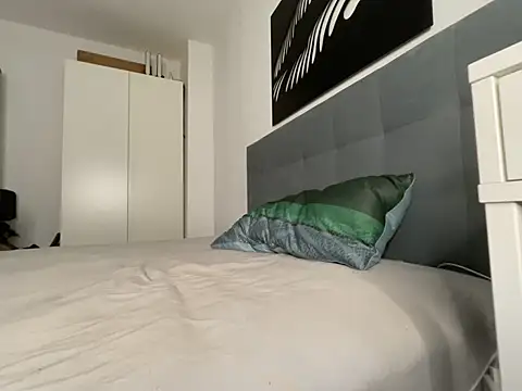 Snapshot of Carlycrush_ chatting on July 1, 10:54 pm Carlycrush online show from July 1, 10:54 pm