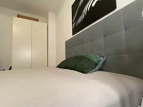 Snapshot of Carlycrush_ chatting on June 12, 7:22 pm Carlycrush online show from June 12, 7:22 pm