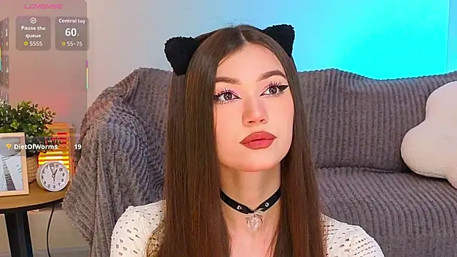 oliviaah  online show from January 10, 3:18 pm