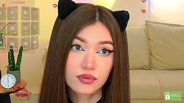 oliviaah  online show from March 15, 3:41 pm